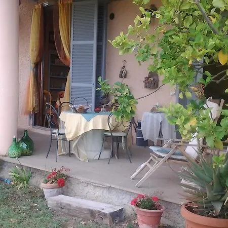 Guest House Villa Di Judighes Guest house *