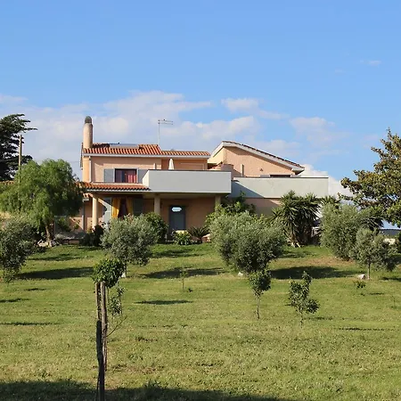 Guest House Villa Di Judighes